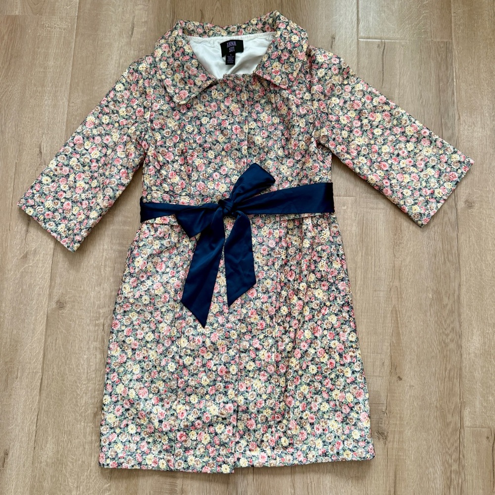 Luxury Anna Sui 100% Silk Coat Embroidered Floral & Blue Silk Satin Belt Size S